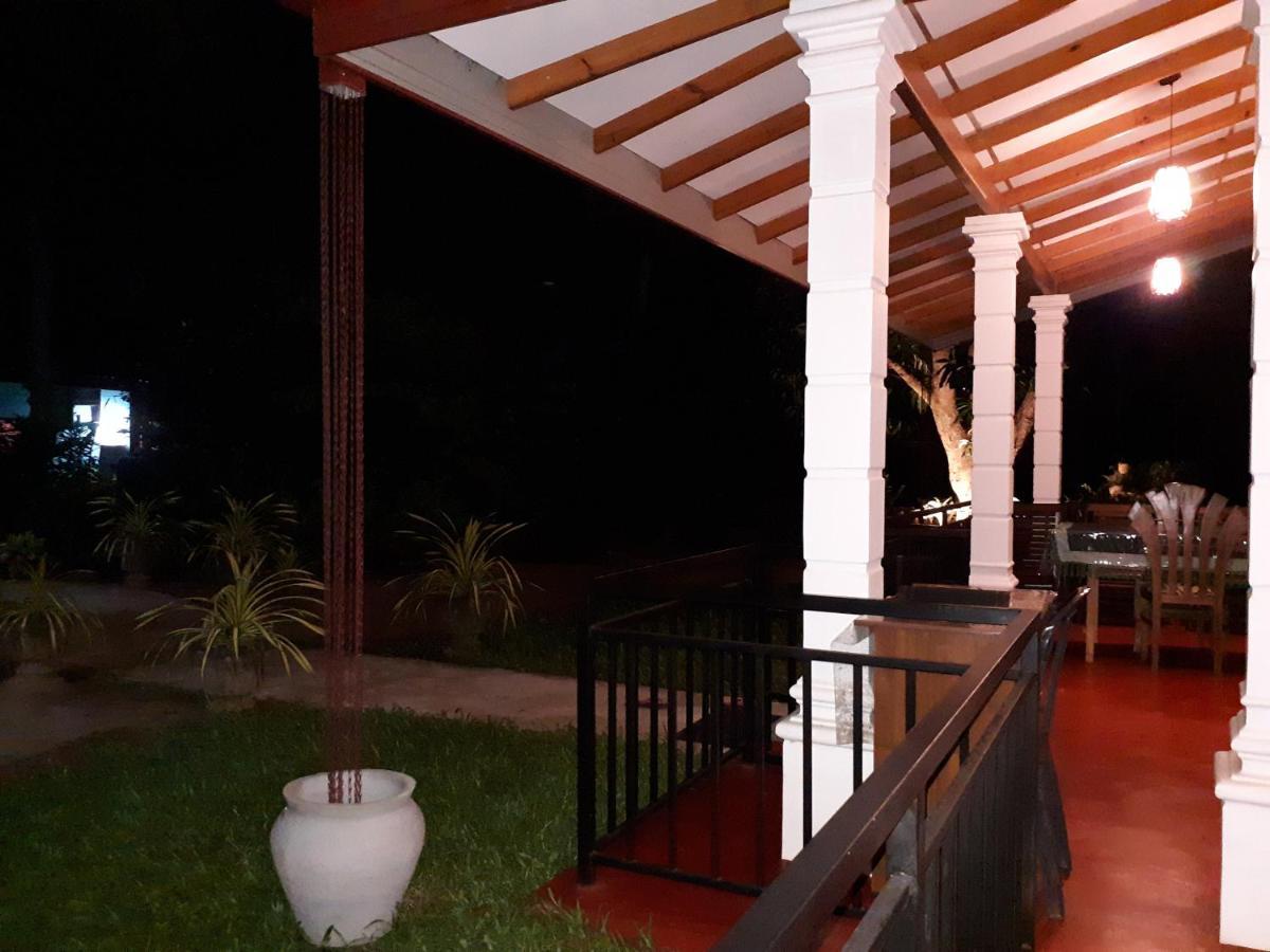 Sigiri Hibiscus Villa Sigiriya Exterior foto